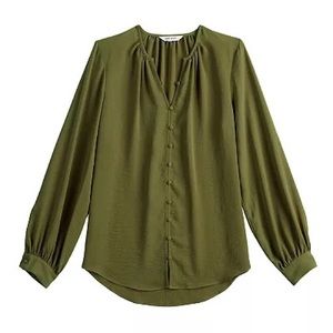 NEW! Women's Nine West Button Front Balloon Sleeve Tunic  Size M
by Nine West